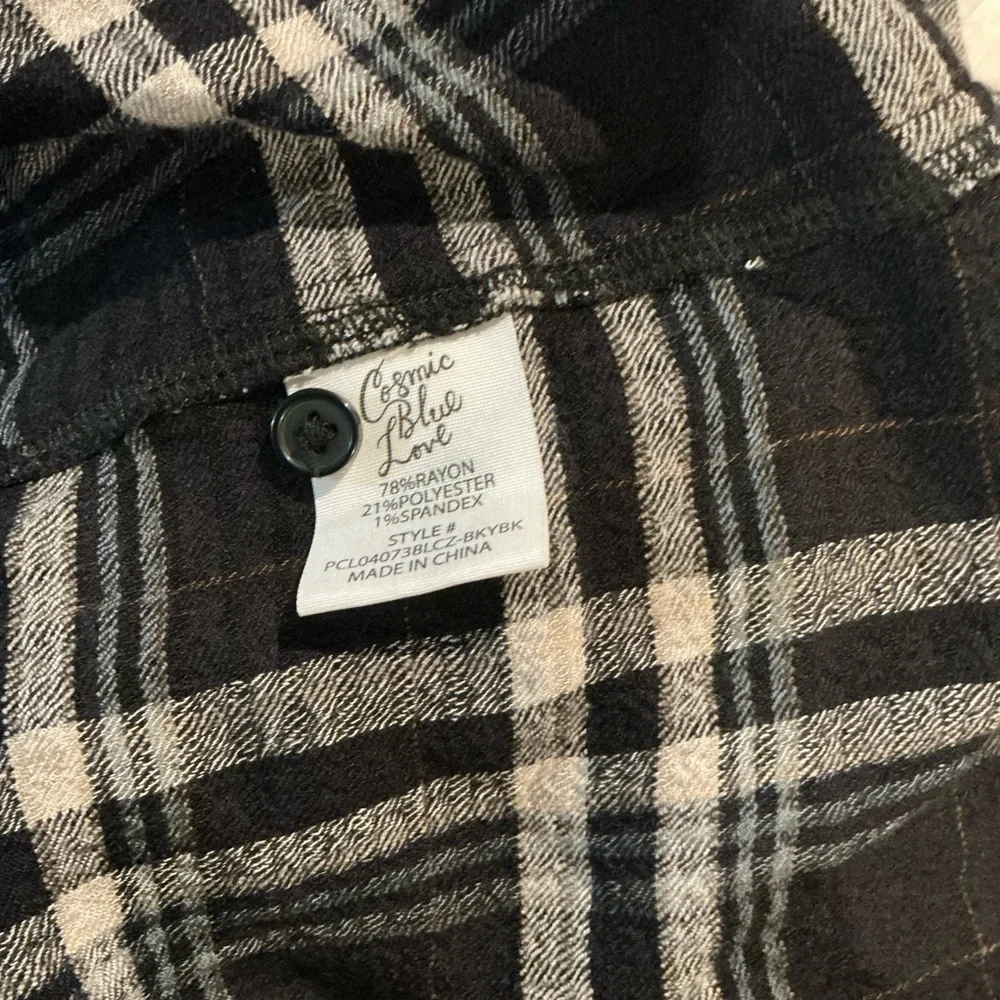 Women’s Classic Flannel Button Down Shirt Size 1X - Picture 9 of 12